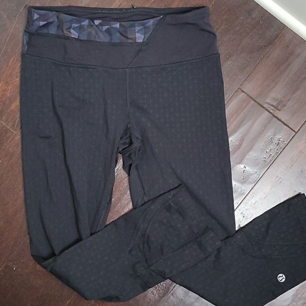 LULULEMON Black Geometric Run Inspire Crops 4